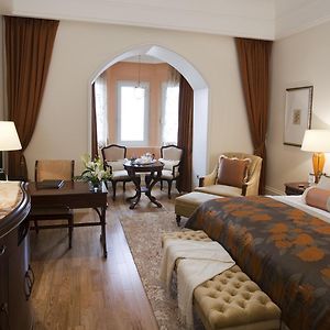 Luxury Grande Room City View